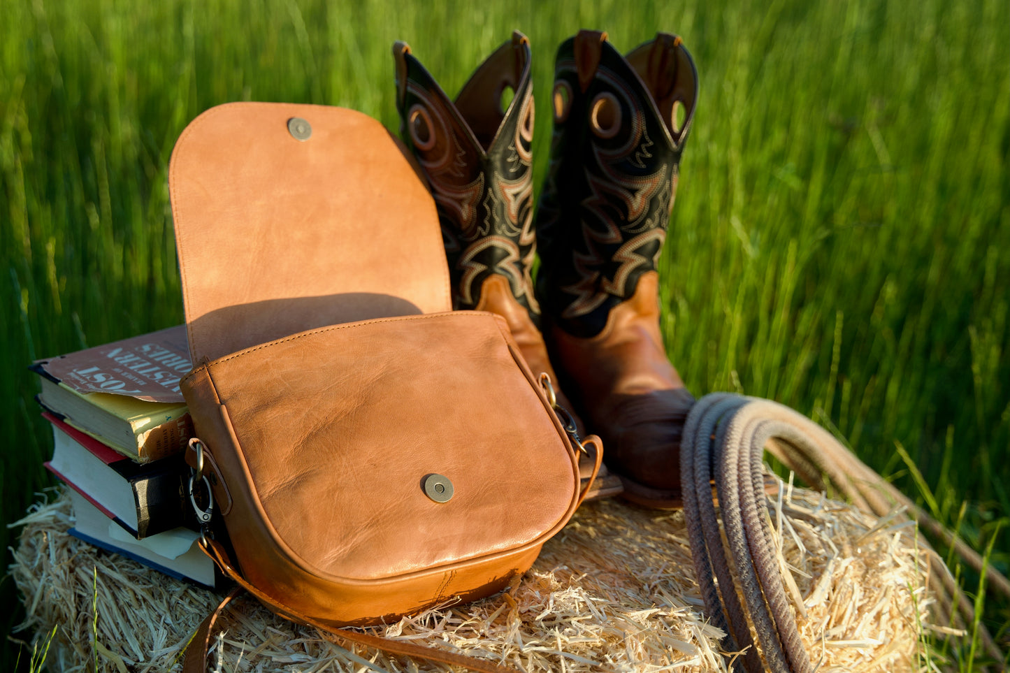 Women's Antonia Saddle Bag
